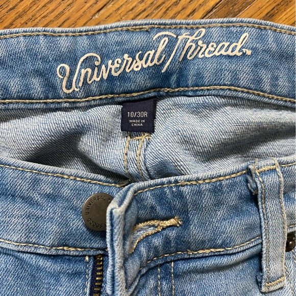 Universal Threads Jeans - Picture 4 of 4